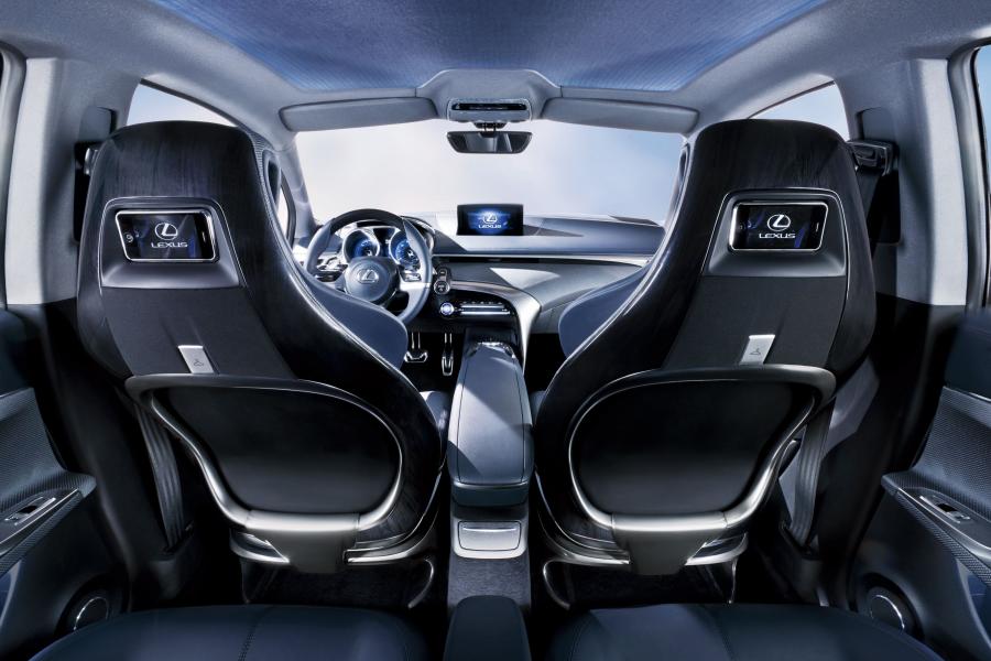  Lexus LF-Ch Compact Concept 2009 года  (фото 9 из 26)